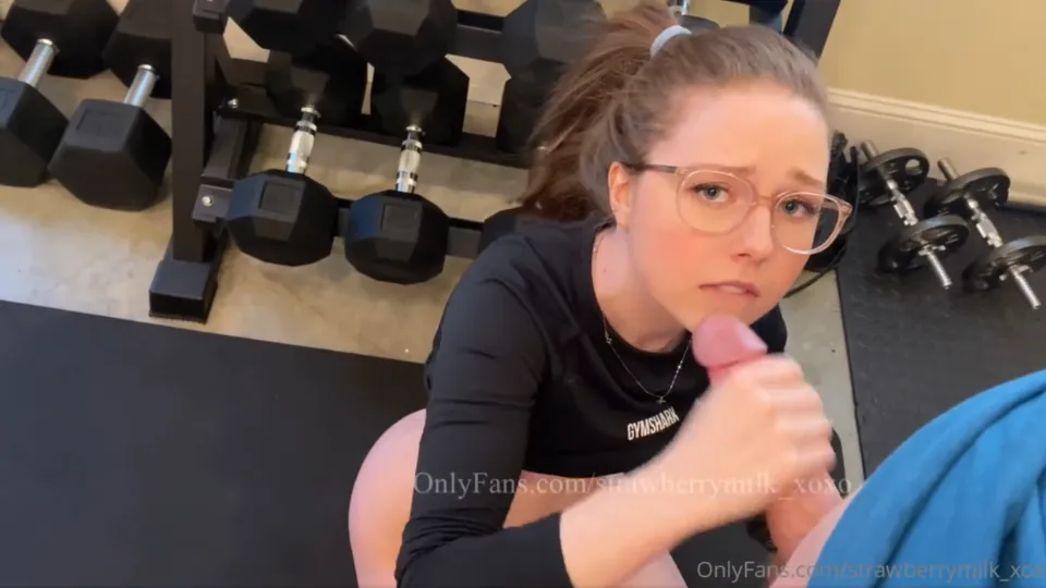 Strawberrymilk Gym Workout Sextape